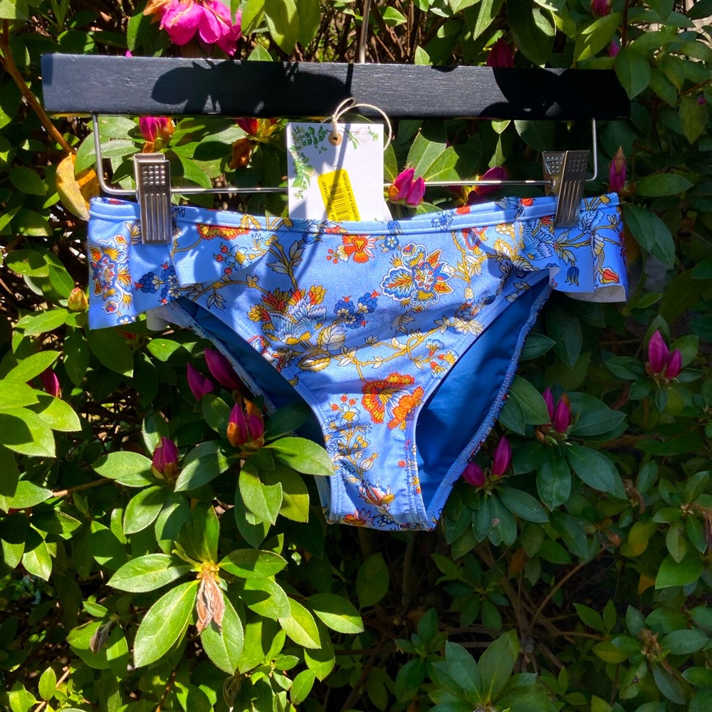 Chelsea and Violet Beautiful Blue Bikini Swim Bottom Size S